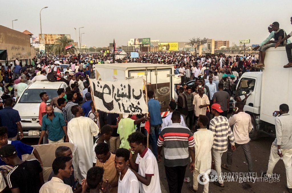 Друг Путіна втратив владу: що діється в Судані та чи буде війна
