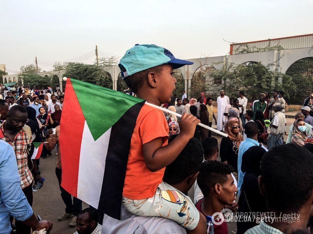 Друг Путіна втратив владу: що діється в Судані та чи буде війна