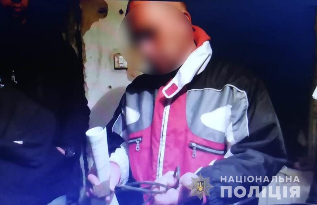 Били і включали струм: під Києвом катували 19-річного хлопця