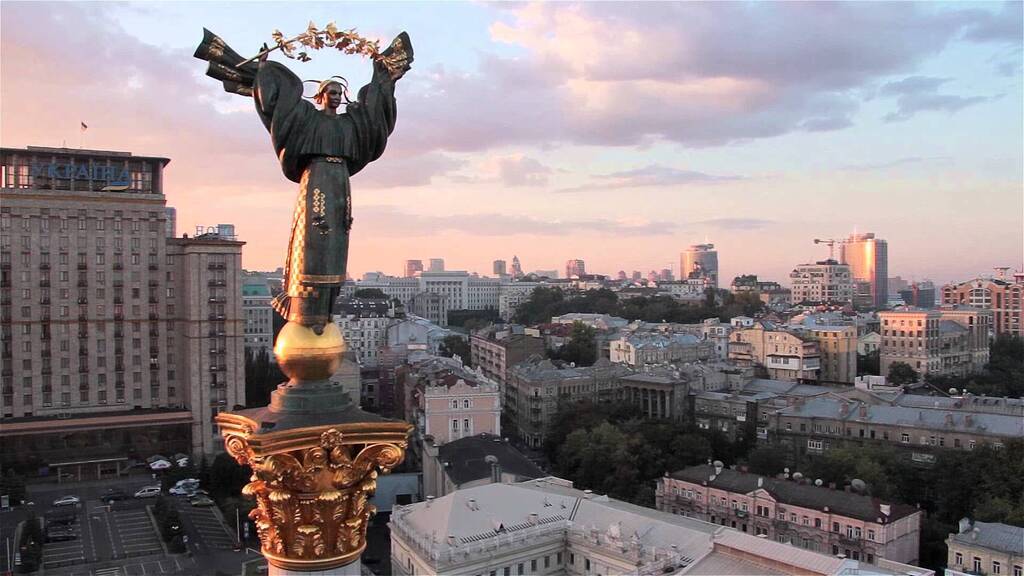 "Діамант Східної Європи": журналістка Forbes закликала туристів відвідати Київ
