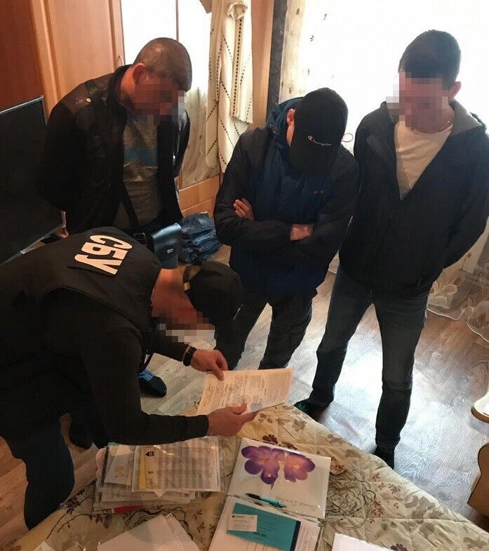 Фінансували "Л/ДНР": в Україні впіймали групу поплічників терористів
