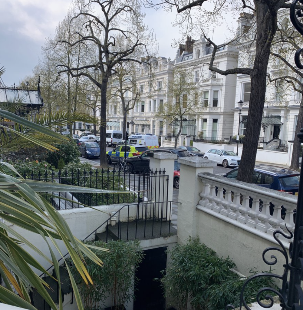У Лондоні протаранили машину посла України: поліція відкрила вогонь