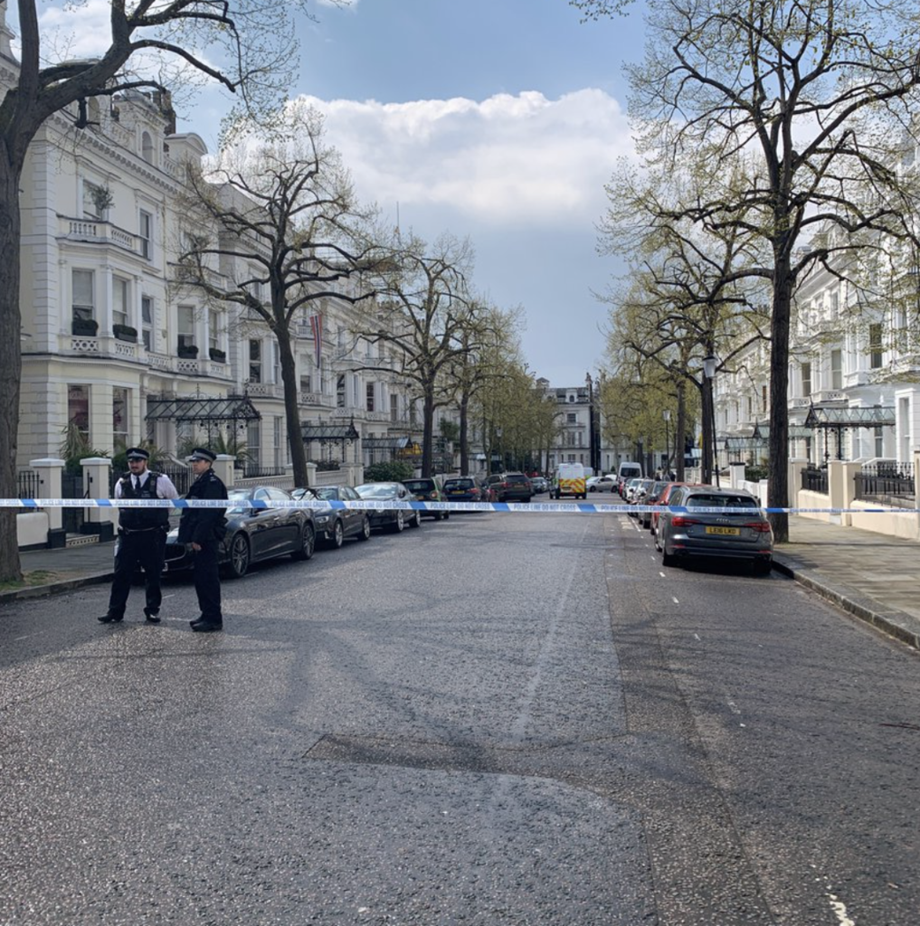 В Лондоне протаранили машину посла Украины: полиция открыла огонь