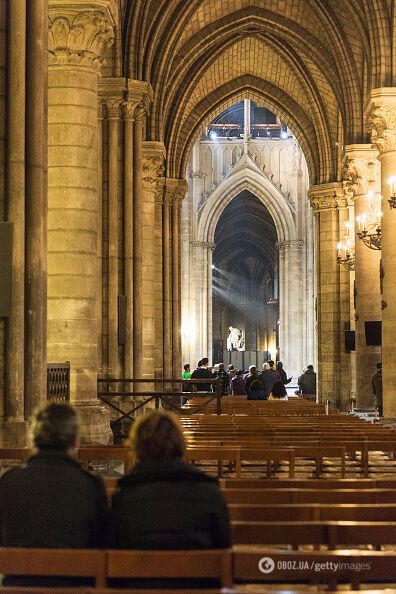 Как выглядел Нотр-Дам де Пари изнутри до пожара: фото