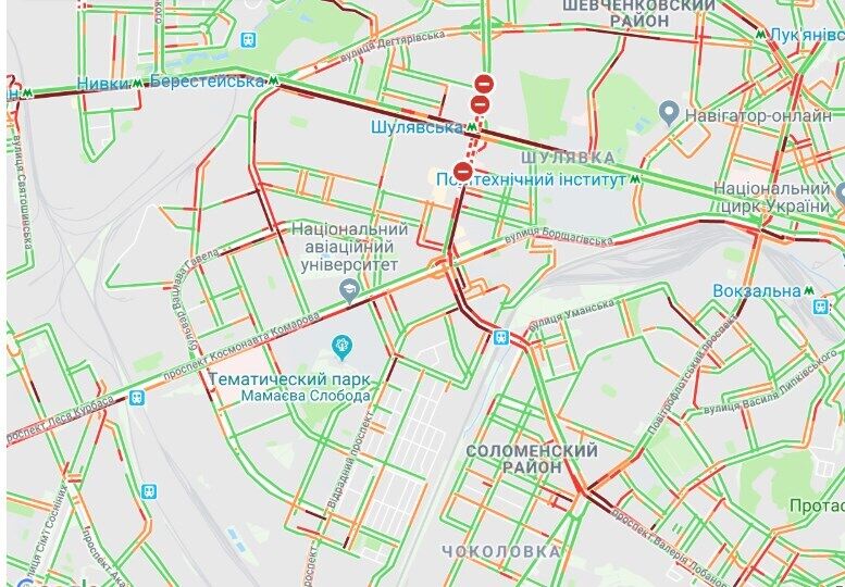 Киев сковали многокилометровые пробки: карта проезда 