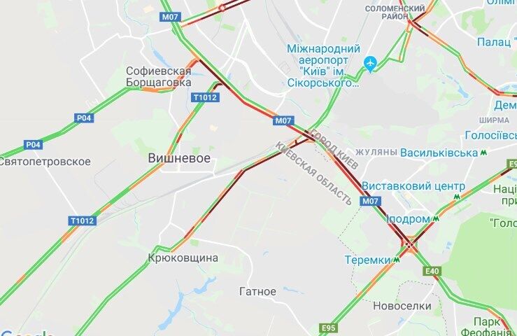 Київ скували багатокілометрові затори: мапа проїзду 