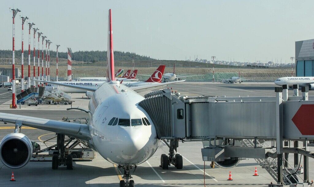 Будет крупнейшим в мире: появились захватывающие фото нового аэропорта Стамбула