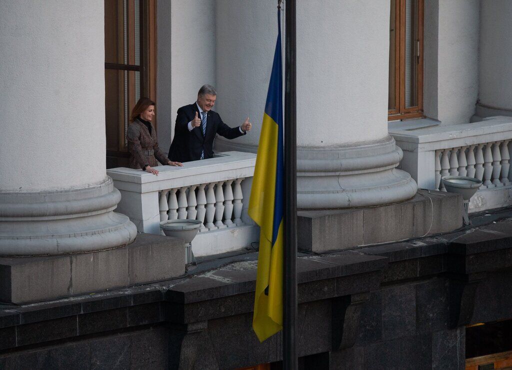 Українці влаштували мітинг-подяку Порошенку