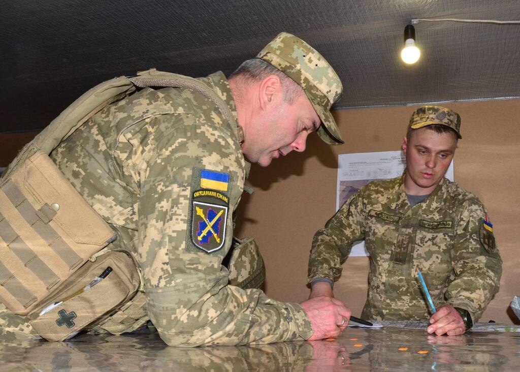 ЗСУ на Донбасі привели у повну бойову готовність