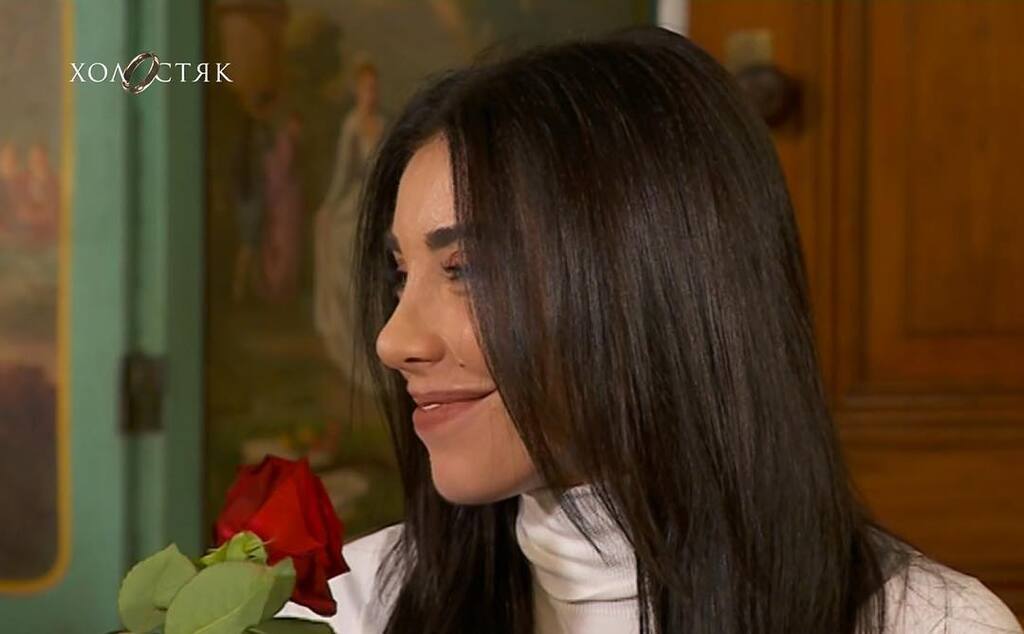 Незвичайна церемонія троянд застала зненацька учасниць "Холостяк-9": хто пішов