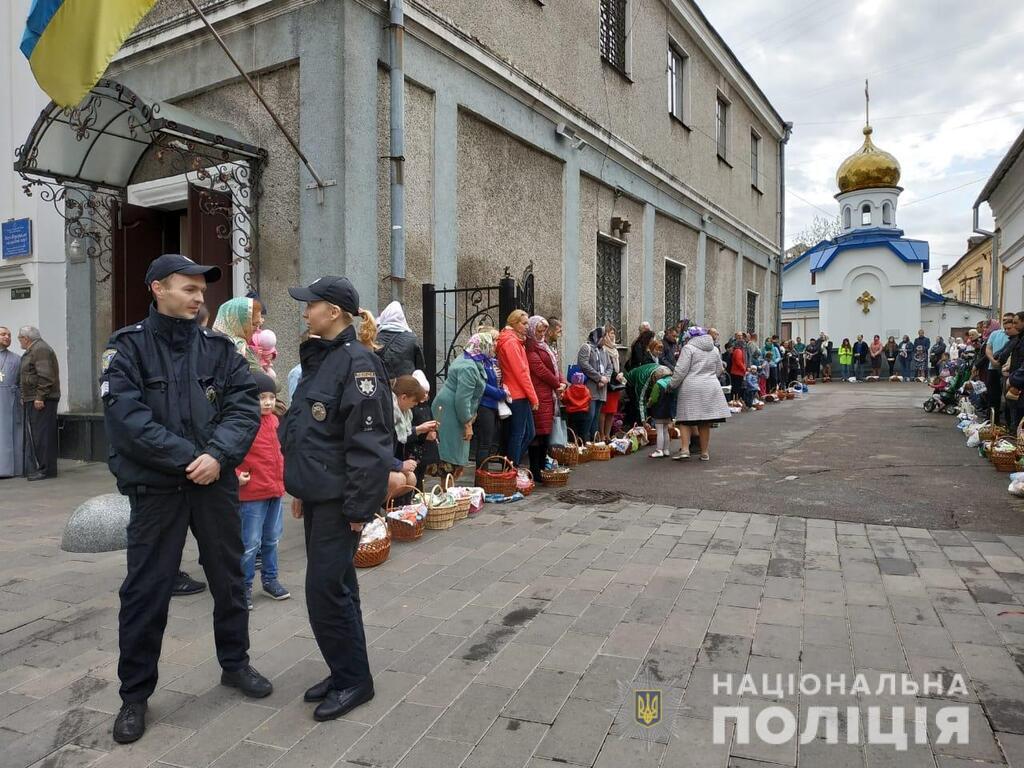 В Україні пригрозили підірвати всі церкви на Великдень: поліція закликала до спокою