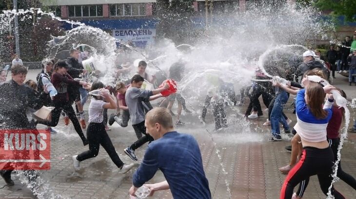 "Поливаний понеділок" 2019: як відзначають в різних містах України