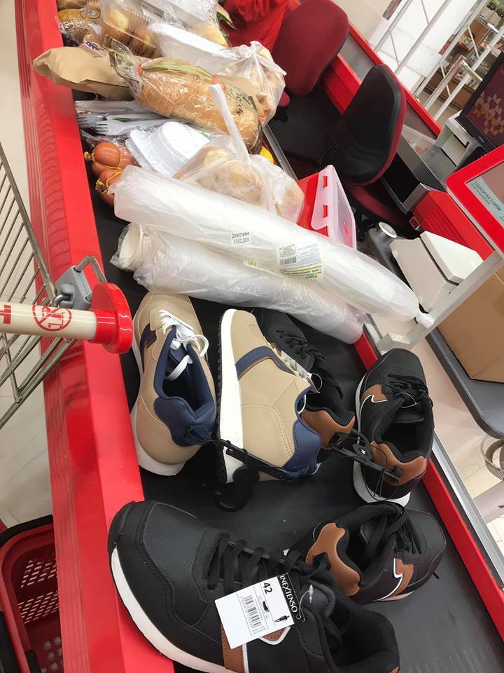 Тяжелобольные украинцы помогают раненым, а многие активны лишь в интернете...