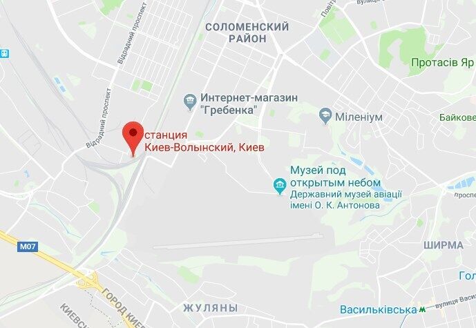 У Києві трапилася аварія з перекиданням авто: фото з місця НП