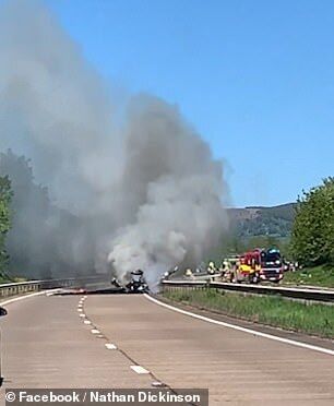 У Британії розбився літак: очевидці НП відважно врятували людей із вогняної пастки