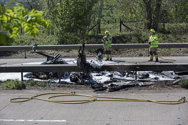 У Британії розбився літак: очевидці НП відважно врятували людей із вогняної пастки