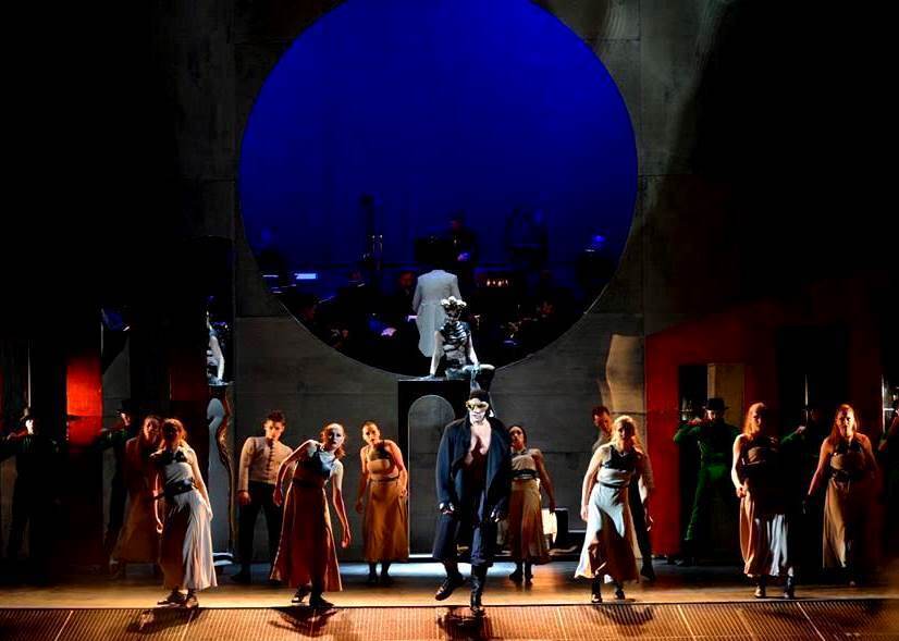 18 мая на главной сцене Национальной оперетты  покажут рок-оперу "Белая ворона"