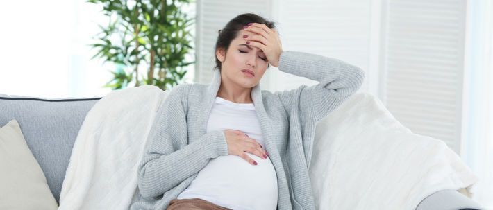Мигрень во время беременности: какие последствия для мамы и ребенка
