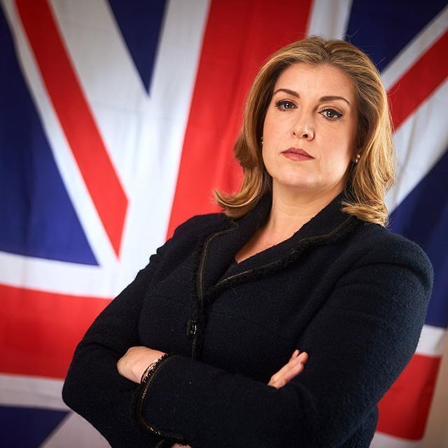 Новым министром обороны Великобритании стала женщина: кто она и как выглядит