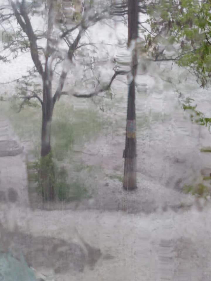 Украину накрыли природные аномалии: устрашающие фото и видео