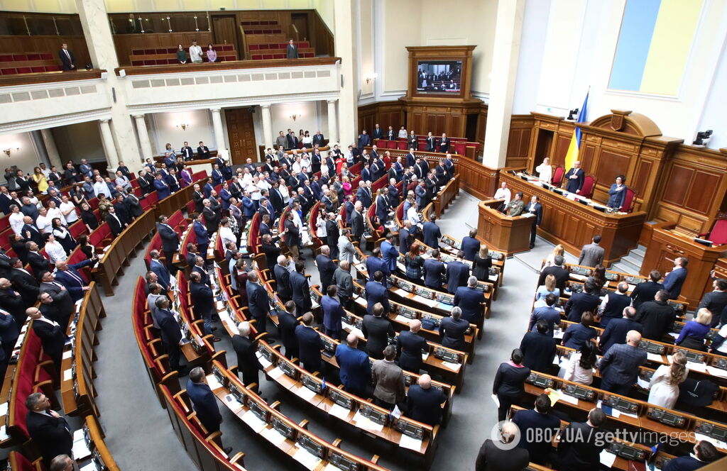 "Як у Британської королеви": які повноваження можуть забрати у Зеленського