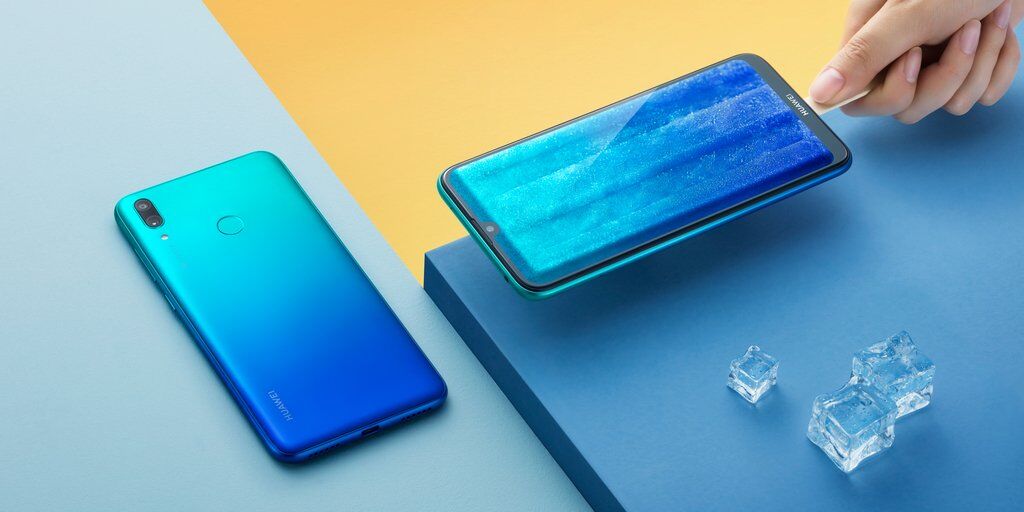 Тест редакции: чем привлекают смартфоны Y-серии от Huawei