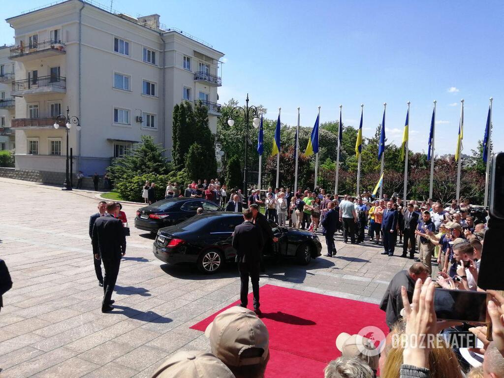 В АП прибыла президент Грузии Саломе Зурабишвили