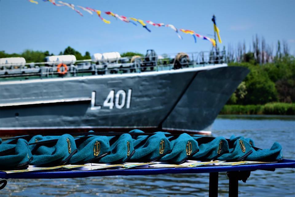 Морские пехотинцы в 2018 году получили обновленные береты