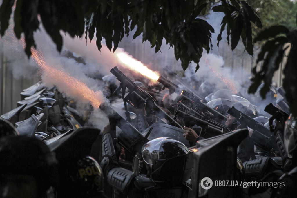 Криваві вибори в Індонезії: у масових протестах загинули 6 осіб, сотні поранених