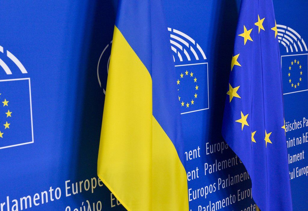 Насмехаются над Украиной: экс-премьер рассказал популярную в ЕС шутку