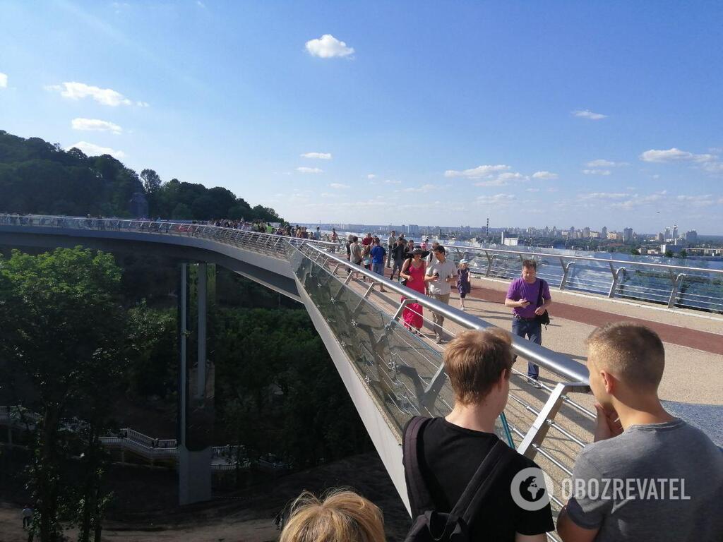 Міст над Володимирським узвозом