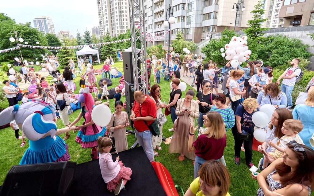 В ЖК "Новопечерские Липки" стартовало второе десятилетие