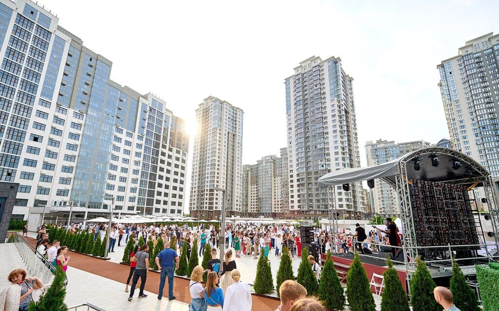 В ЖК "Новопечерские Липки" стартовало второе десятилетие