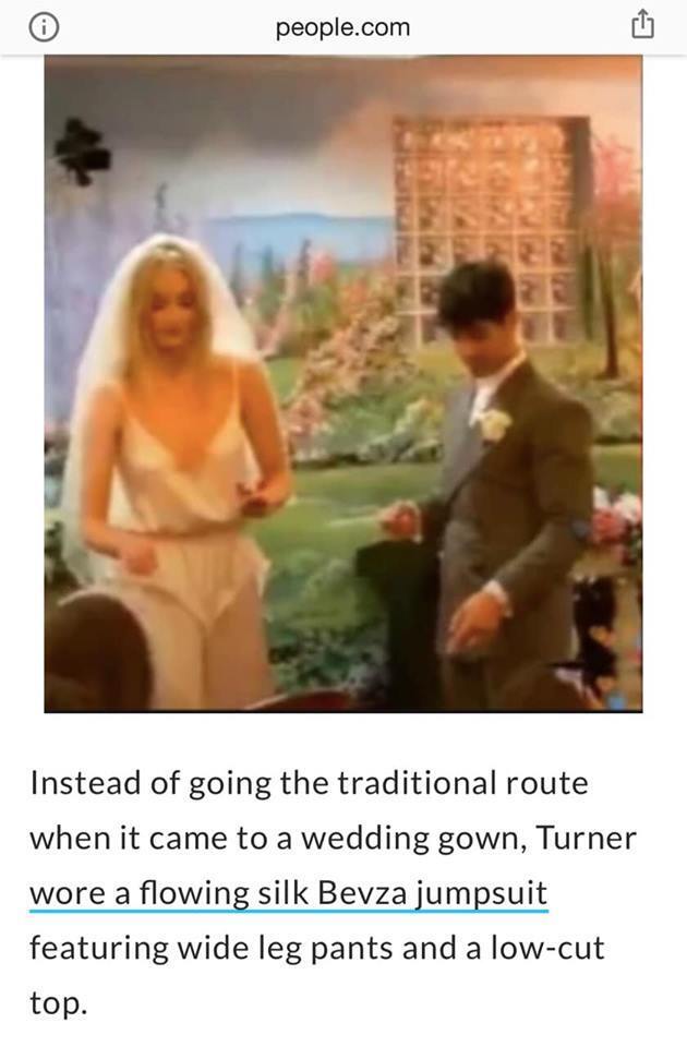 Зірка "Гри престолів" вийшла заміж у вбранні від дружини українського міністра
