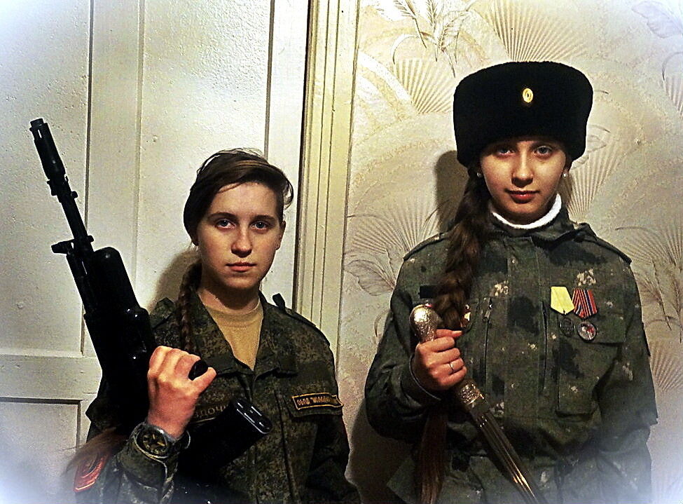 Детей Донбасса готовят к войне: за дело взялась ГПУ