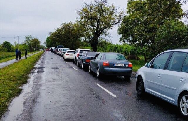 Черги на виїзд. Закарпаття, 5 травня