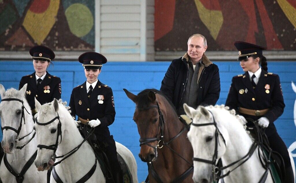 Россияне требуют уважения, которого не заслуживают – Муждабаев