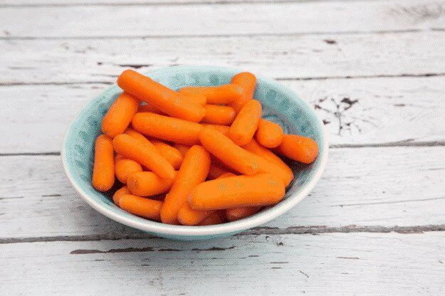 Закуски, которые можно есть перед сном: морковь