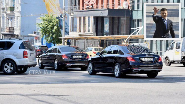 Кортеж президента Украины увеличился до шести автомобилей