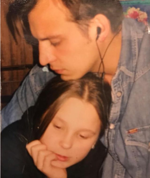 Пелагея вшанувала пам'ять друга дитинства Олексія Сафіуліна