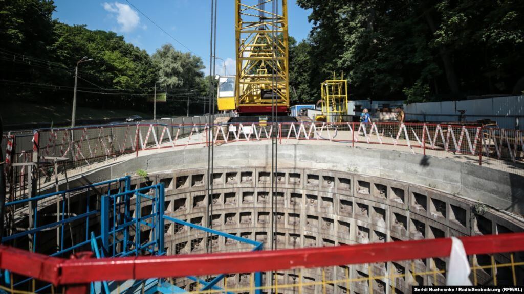 У Києві з'являться нові станції метро: фоторепортаж із епіцентру будівництва