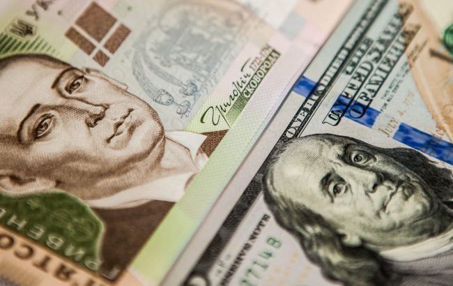 Доллар в Украине подорожает: экономист рассказал, когда и на сколько