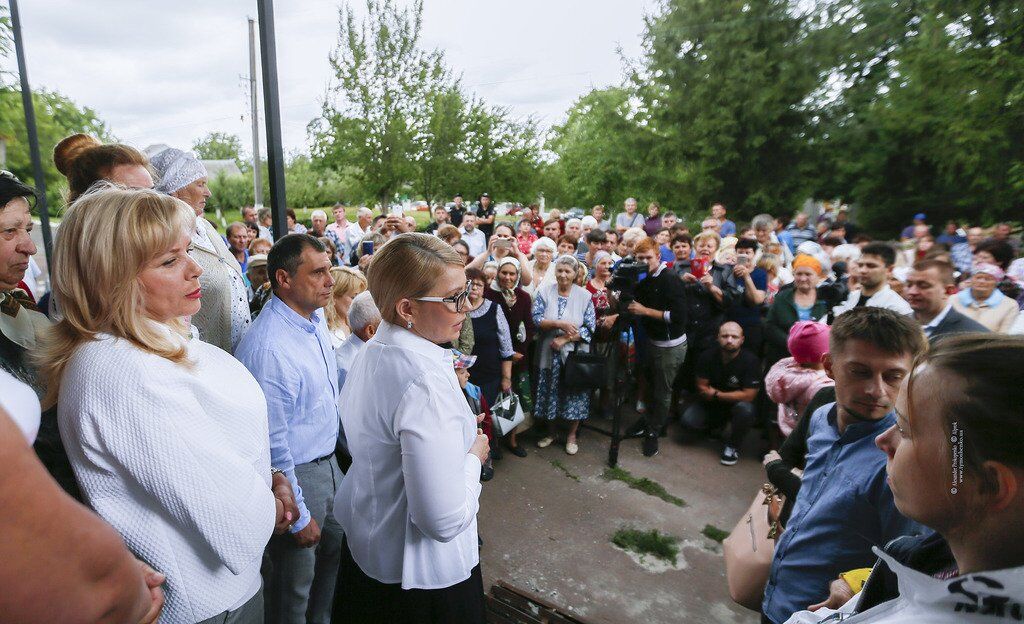 Мы не дадим закрыть больницы – Тимошенко