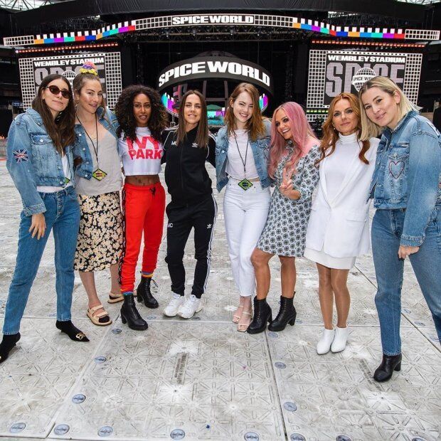 Стоун фанатка Spice Girls