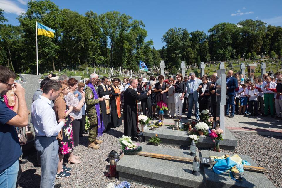 На Лычаковском кладбище во Львове помянули Василия Слепака