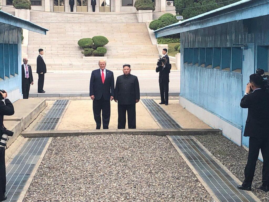 Впервые в истории: Трамп встретился с Ким Чен Ыном в КНДР. Подробности