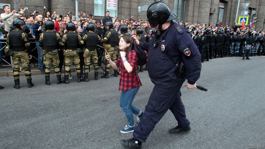 Россияне выходят на протест каждый день!
