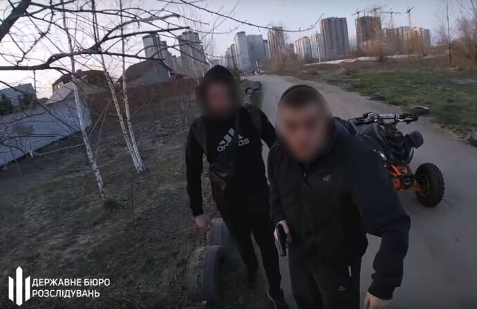 В Киеве полицейский стрелял в человека