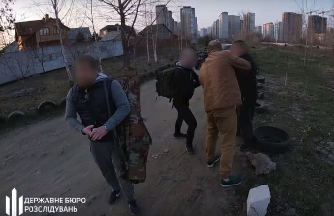 У Києві поліцейський стріляв у людину