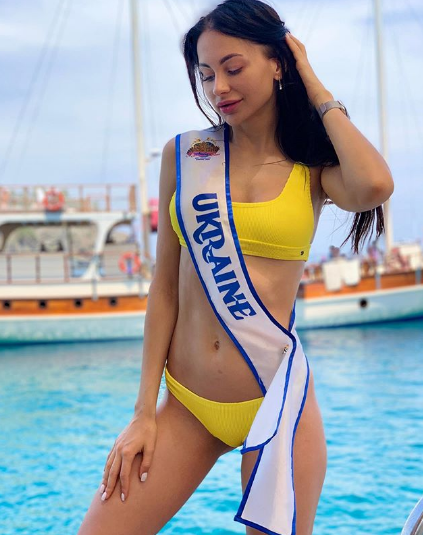 У "Міс Євразія-2019" з України вкрали переможну корону: модель зробила сенсаційну заяву